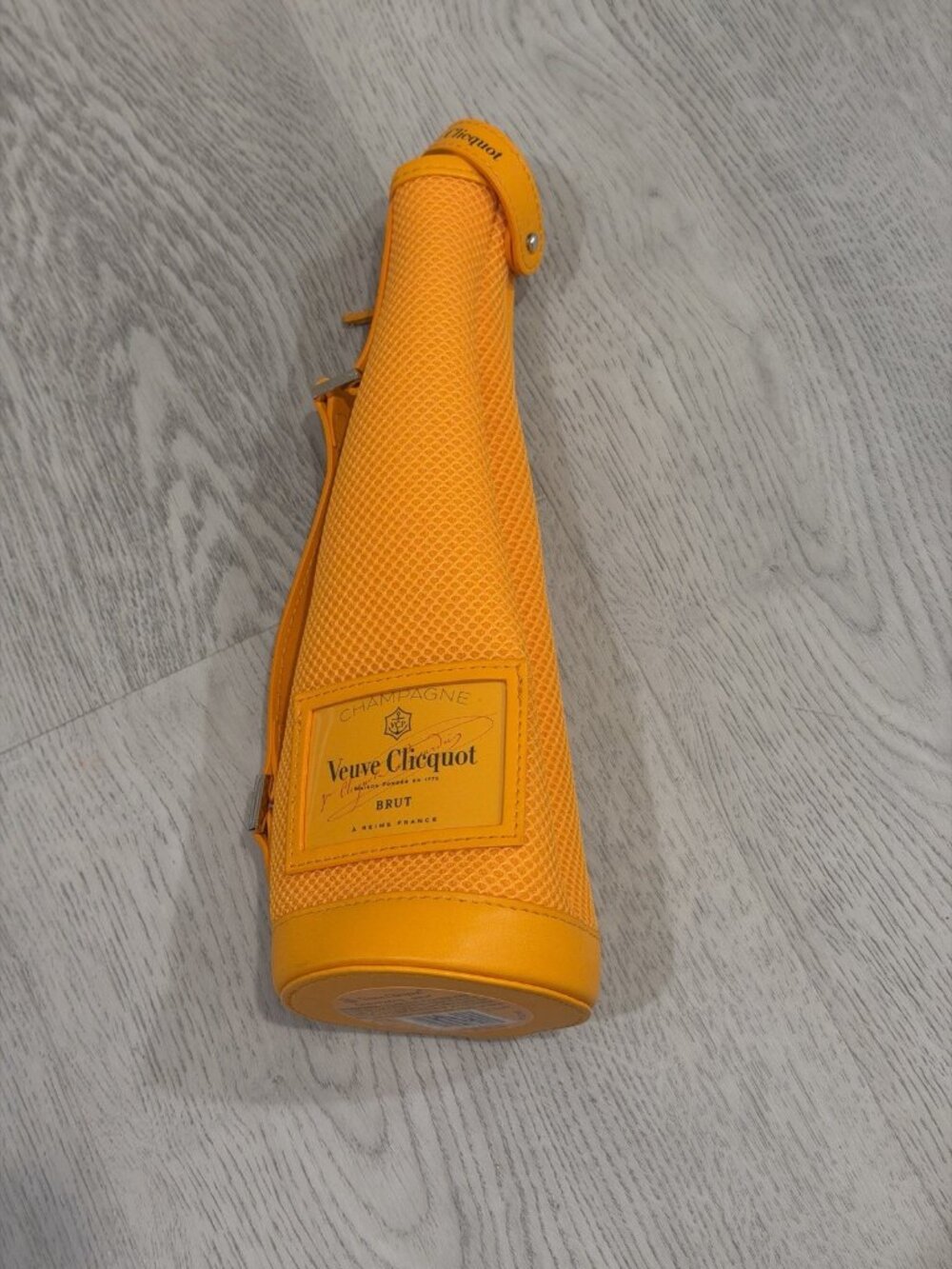 Veuve Clicquot Brut Champagne Ice Jacket Insulated Zippered Sleeve 750ML bottle